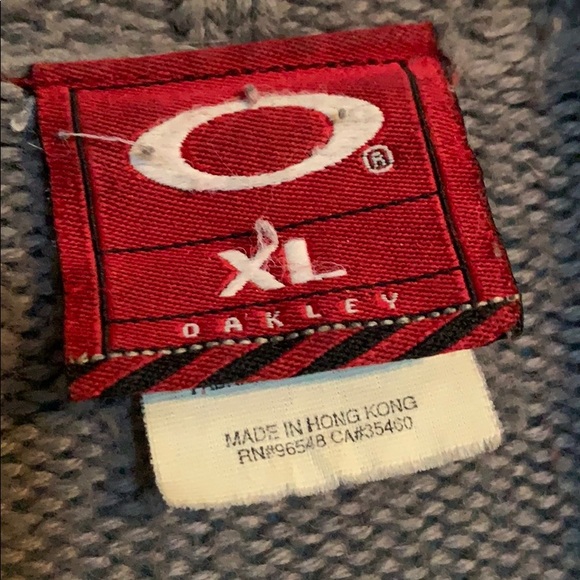 Oakley Sweater (XL) Used condition - Picture 3 of 4